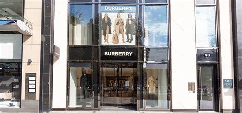 burberry in düsseldorf|BURBERRY .